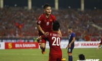 Quang Hải, Công Phượng ghi bàn, tuyển Việt Nam vào chung kết AFF Cup sau 10 năm chờ đợi