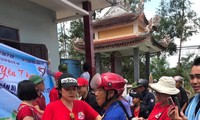 Hội Từ Thiện Đồng Hương Việt - Đài tặng quà đông bào bị lũ lụt tỉnh Quảng Bình
