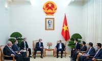Thủ tướng Nguyễn Xuân Phúc tiếp Chủ tịch Tập đoàn Novatek Mikhelson