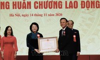 Phó chủ tịch nước Đặng Thị Ngọc Thịnh dự Đại hội Thi đua yêu nước lần thứ 5 của ngành Nông nghiệp