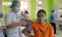 Quảng Ninh tiêm vaccine cho cư dân các xã, phường biên giới