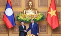 Chùm ảnh: Thủ tướng Phạm Minh Chính đón, hội đàm với Thủ tướng Lào Phankham Viphavanh