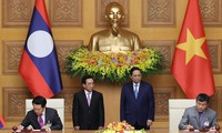 Đẩy mạnh kết nối kinh tế Việt Nam-Lào, giúp Lào có kết nối ra biển