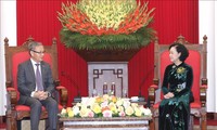 Việt Nam và Lào thúc đẩy việc triển khai thực hiện các thỏa thuận cấp cao