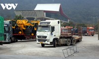 Lạng Sơn: Nhộn nhịp hoạt động xuất nhập khẩu, xuất nhập cảnh dịp nghỉ lễ
