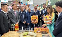 Khai mạc Tuần lễ Hàng Việt Nam tại hệ thống siêu thị Système U của Pháp
