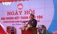 Phó Chủ tịch Trần Quang Phương dự ngày hội đại đoàn kết tại Bắc Kạn