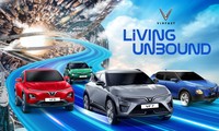 Lần đầu tiên VinFast giới thiệu ra thị trường quốc tế các mẫu xe điện tay lái nghịch