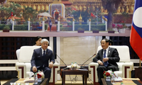 Thủ tướng Sonexay Siphandone đánh giá cao hợp tác giữa hai tổ chức Mặt trận Việt - Lào