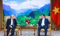 Thủ tướng Chính phủ Phạm Minh Chính tiếp Bộ trưởng Ngoại giao Brazil và Bộ trưởng Ngoại giao Tòa thánh Vatican