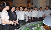 Quảng Ninh và Thâm Quyến trao đổi kinh nghiệm xây dựng khu hành chính-kinh tế 