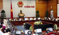 Chính phủ họp phiên thường kỳ tháng 10/2012