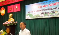 TP. Hồ Chí Minh Sơ kết 2 năm học tập và làm theo tấm gương đạo đức Hồ Chí Minh