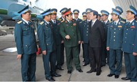 Chủ tịch nước thăm Quân chủng Phòng không - không quân