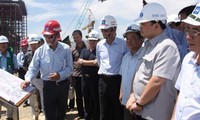 Phó Thủ tướng Hoàng Trung Hải kiểm tra Khu kinh tế Vũng Áng 