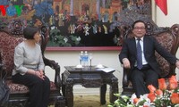 Phó Thủ tướng Hoàng Trung Hải tiếp Phó Chủ tịch Hạ viện Italy