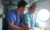 Việt Nam tạo điều kiện thuận lợi để báo chí nước ngoài cập nhật thông tin tìm kiếm, cứu nạn. 
