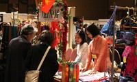 Việt Nam tham gia hội chợ từ thiện tại Nhật Bản