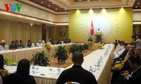 Phó Thủ tướng Nguyễn Xuân Phúc tiếp đoàn đại biểu 42 vị chức sắc tôn giáo 