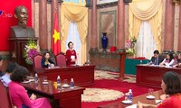 Phó CTN Nguyễn Thị Doan tiếp đoàn cán bộ, giáo viên tiêu biểu trong giáo dục học sinh khuyết tật