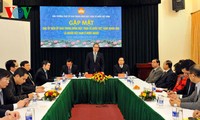 Chủ tịch UBMTTQ VN tiếp đoàn Ủy viên UBMT là người Việt Nam ở nước ngoài 