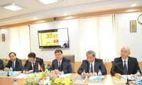 Việt Nam - Ấn Độ thảo luận việc thúc đẩy hợp tác thương mại đầu tư 