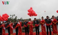 Chủ tịch Quốc hội Nguyễn Sinh Hùng dự lễ khánh thành cầu Cửa Đại, tỉnh Quảng Nam