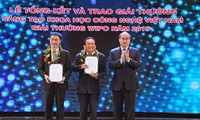 Trao Giải thưởng Sáng tạo Khoa học công nghệ Việt Nam năm 2015 