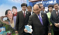 Thủ tướng Nguyễn Xuân Phúc đến Nam Ninh, bắt đầu chuyến thăm chính thức Trung Quốc