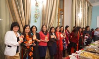 Cộng đồng Việt Nam tại Nga trong giờ phút chuyển giao sang Năm mới Đinh Dậu 2017