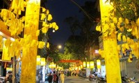 เทศกาลเครื่องประดับเงินประดับทอง  สะท้อนศิลปาชีพของถนนเก่าแก่ในฮานอย