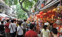 ร่วมสนุกกับเทศกาลสารทไหว้พระจันทร์ในกรุงฮานอย