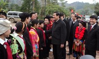 President Truong Tan Sang visits Tuyen Quang province