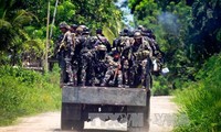 Philippine security forces attack Muslim insurgents 