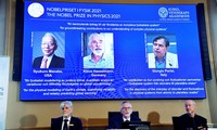 Trio win physics Nobel for work deciphering chaotic climate 