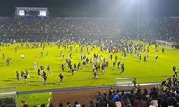 Stampede, riot at Indonesia soccer match kill 174