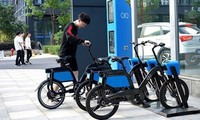 Hanoi approves pilot of e-bike sharing model serving BRT passengers
