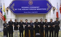  รัฐมนตรีต่างประเทศเวียดนามเข้าร่วมการประชุมรัฐมนตรีต่างประเทศอาเซียน