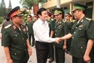 ประธานแห่งรัฐTrương Tấn Sang เดินทางไปเยือนและแลกเปลี่ยนข้อราชการที่จังหวัดĐiện Biên