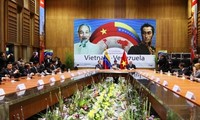 เวียดนามและเวเนซูเอล่าลงนามในข้อตกลงเกี่ยวกับความร่วมมือหลายฉบับ