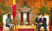 ท่านNguyễn Tấn Dũng นายกรัฐมนตรีให้การต้อนรับผู้อำนวยการธนาคารโลกประจำเวียดนาม