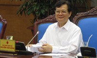 นายกรัฐมนตรีNguyễn Tấn Dũng ตรวจข้อราชการสมาคมนักฏหมายเวียดนาม