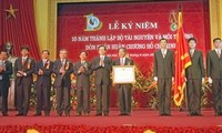 นายกรัฐมนตรีเวียดนามNguyễn Tấn Dũngเข้าร่วมพิธีรำลึกครบรอบ๑๐ปีการก่อตั้งกระทรวงทรัพยากรธรรมชาติและสิ่งแวดล้อม