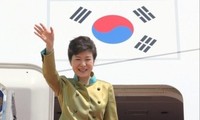 ประธานาธิบดีสาธารณรัฐเกาหลีเดินทางมาเยือนเวียดนามอย่างเป็นทางการ