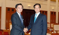 ท่านเหงียนเติ๊นหยุง นายกรัฐมนตรีเวียดนามให้การต้อนรับผู้ว่าการจังหวัดKanagawa