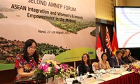 การผสมผสานอาเซียนและมอบสิทธิ์เข้าร่วมกิจกรรมเศรษฐกิจให้แก่สตรีในเขตที่ราบลุ่มแม่น้ำโขง