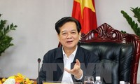 นายกรัฐมนตรีเวียดนามเป็นประธานการประชุมกับกระทรวงและหน่วยงานที่เกี่ยวข้อง