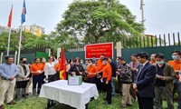 Вьетнамцы за рубежом делают пожертвования в Фонд вакцин против Covid-19