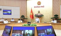 Премьер-министр Фам Минь Тинь: нужно в кратчайшие сроки начать производить вакцины против COVID-19