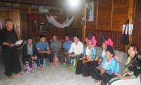 Представители малых народностей в провинции Шонла действуют на благо всего общества